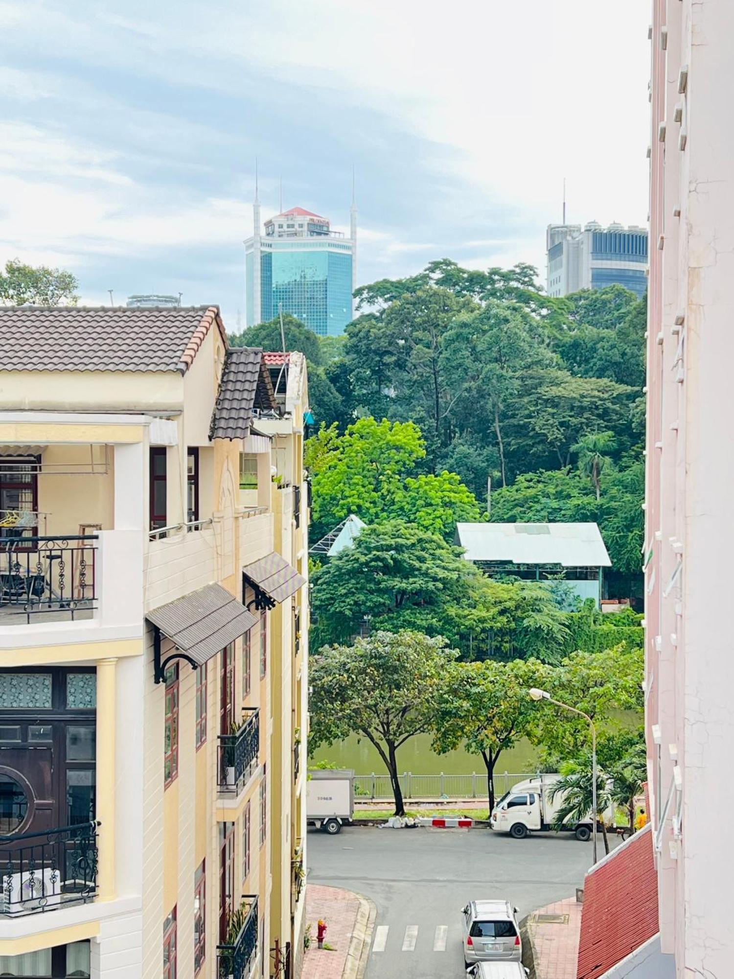 Sg Summer Homestay Хошимин Экстерьер фото